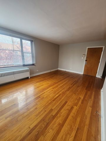 7375 N Winchester Avenue 2W, Chicago, IL 60626