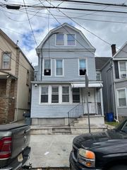 86 Oraton St, Newark City, NJ 07104