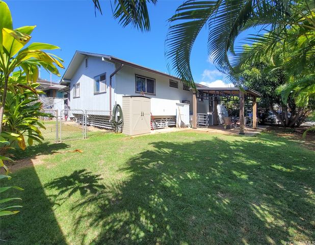 99-051 Kinoole Place, Aiea, HI 96701