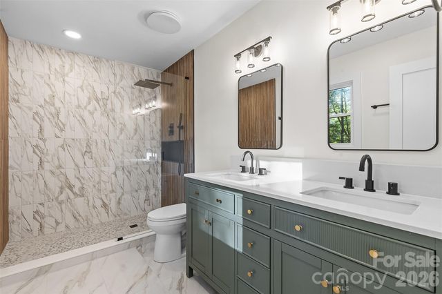 509 Selkirk Place, Charlotte, NC 28270