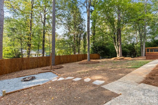 509 Selkirk Place, Charlotte, NC 28270