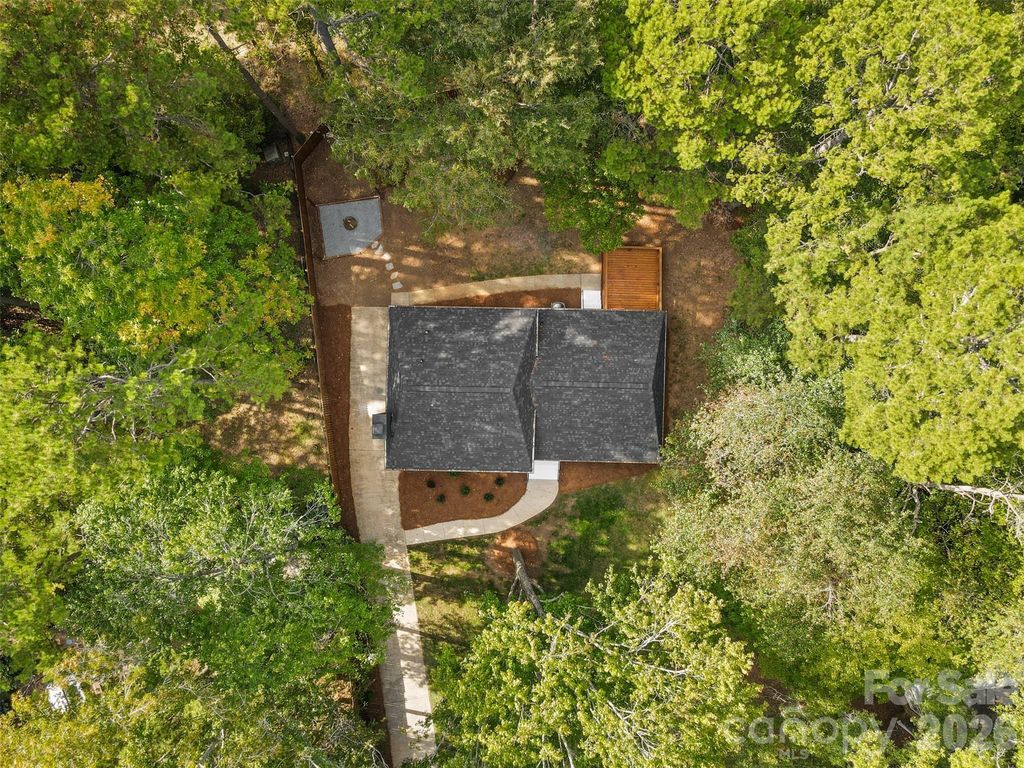 509 Selkirk Place, Charlotte, NC 28270