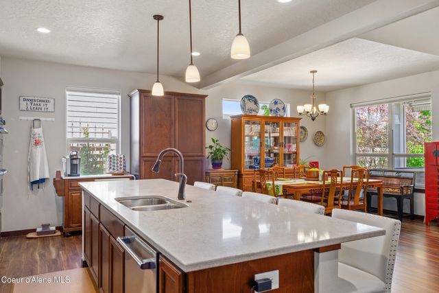3020 N Backweight Loop, Post Falls, ID 83854