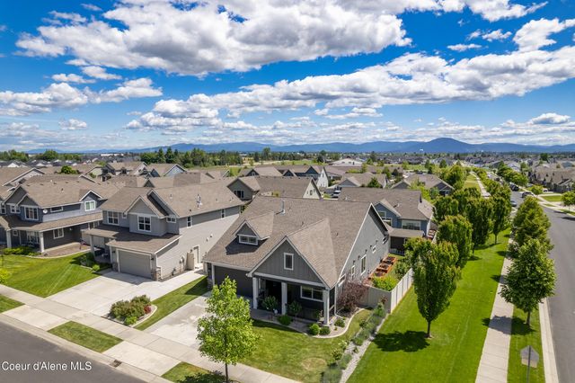 3020 N Backweight Loop, Post Falls, ID 83854