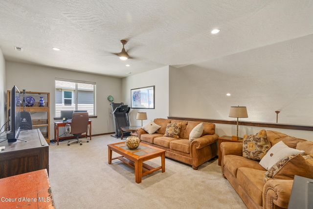 3020 N Backweight Loop, Post Falls, ID 83854