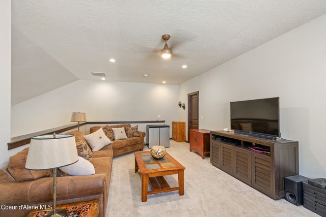 3020 N Backweight Loop, Post Falls, ID 83854