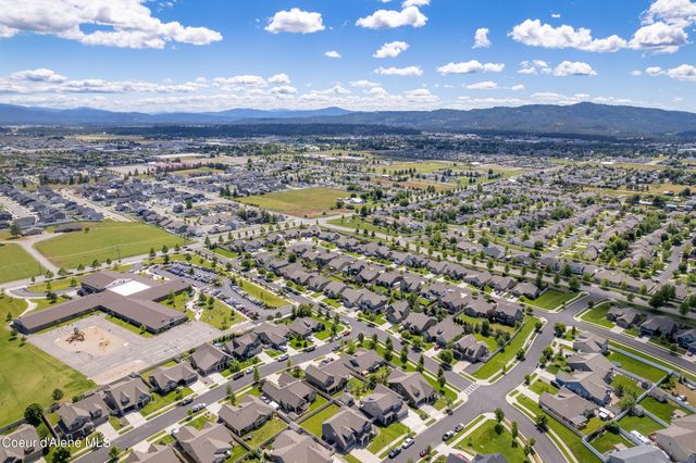 3020 N Backweight Loop, Post Falls, ID 83854