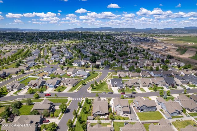 3020 N Backweight Loop, Post Falls, ID 83854