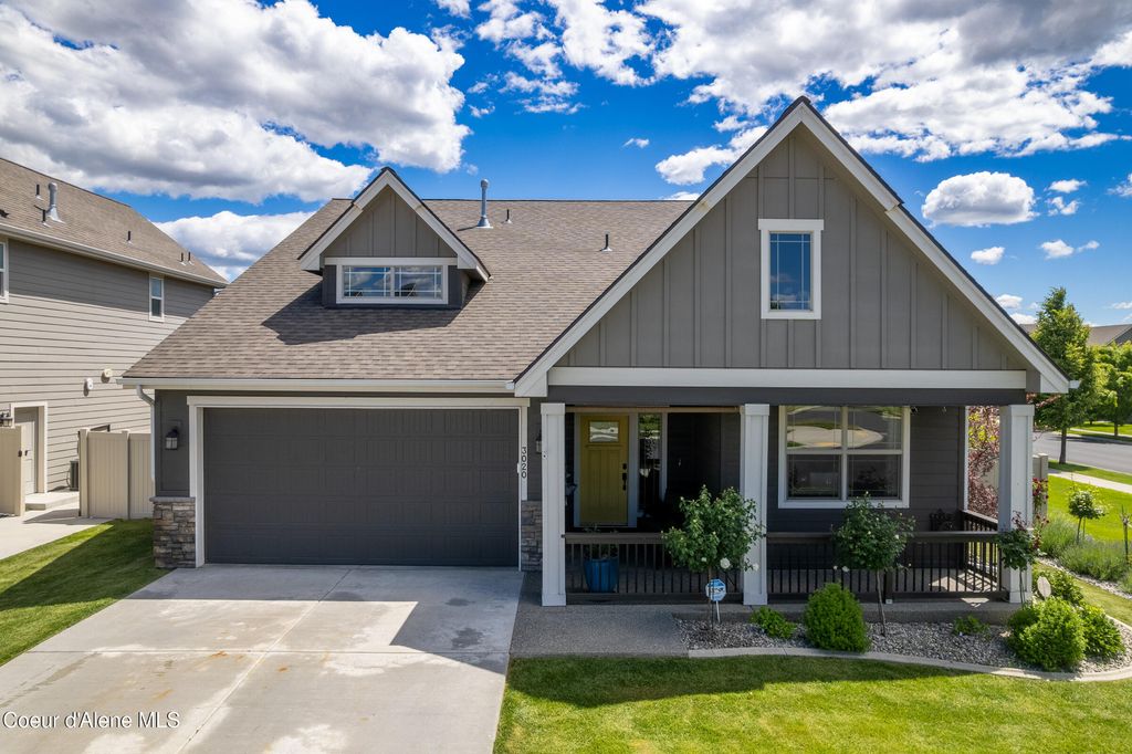 3020 N Backweight Loop, Post Falls, ID 83854