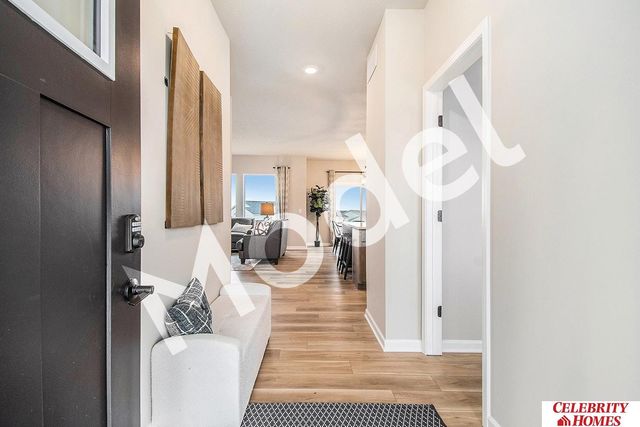 5409 N 182 Street, Elkhorn, NE 68022