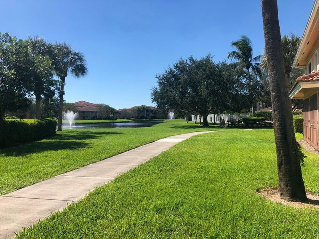 181 SW Palm Dr Apt 203, Port St Lucie, FL 34986