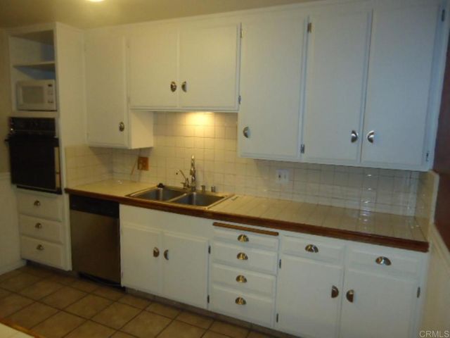 4444 W Point Loma Blvd. 79, San Diego, CA 92107