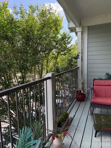 200 Vista Lake Drive 301, Candler, NC 28715