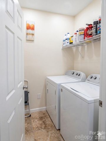 200 Vista Lake Drive 301, Candler, NC 28715