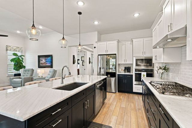 9620 Creekwood Drive, Denton, TX 76207