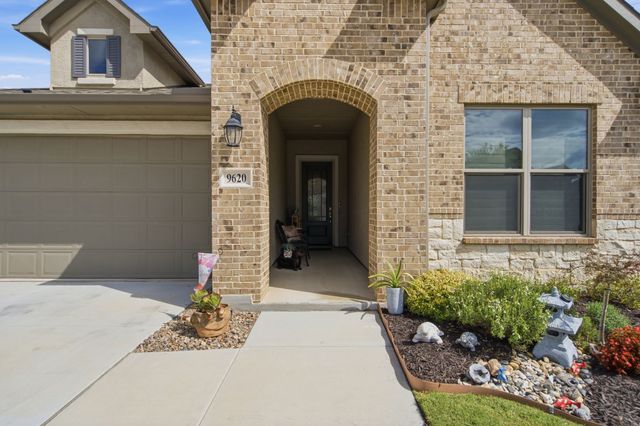 9620 Creekwood Drive, Denton, TX 76207