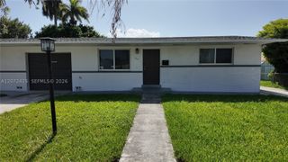 220 SW 80th Ave 220, Miami, FL 33144