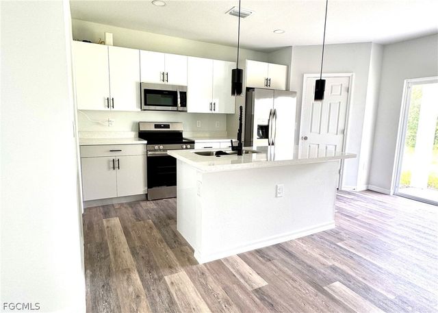 336 Hermosa AVE, Lehigh Acres, FL 33974