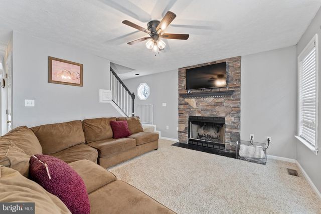 9402 BRAKEN CT, Fredericksburg, VA 22408