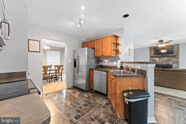 9402 BRAKEN CT, Fredericksburg, VA 22408