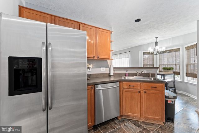 9402 BRAKEN CT, Fredericksburg, VA 22408