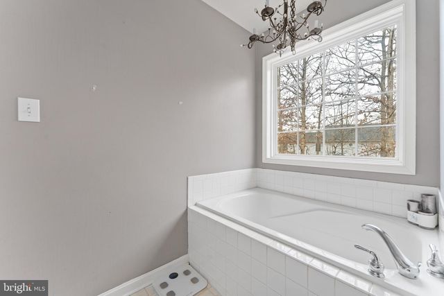 9402 BRAKEN CT, Fredericksburg, VA 22408