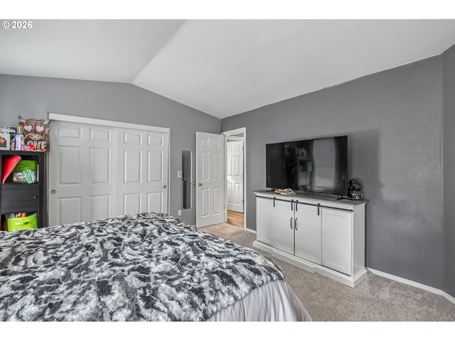 30832 Nw YORKSHIRE St, North Plains, OR 97133