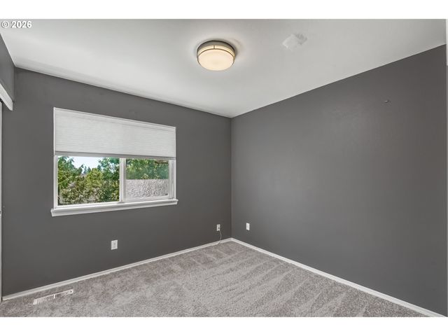 30832 Nw YORKSHIRE St, North Plains, OR 97133