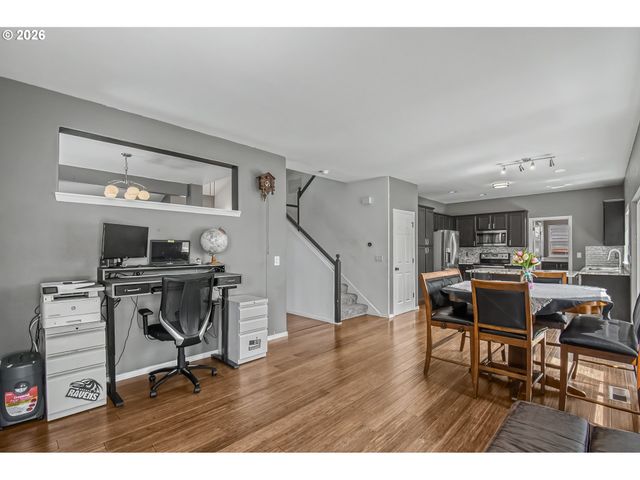 30832 Nw YORKSHIRE St, North Plains, OR 97133