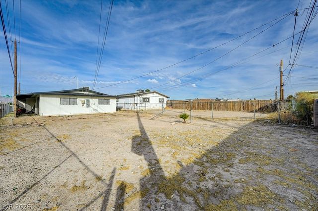 893 West Bartlett Avenue, Las Vegas, NV 89106