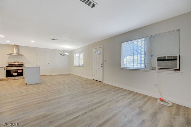 893 West Bartlett Avenue, Las Vegas, NV 89106