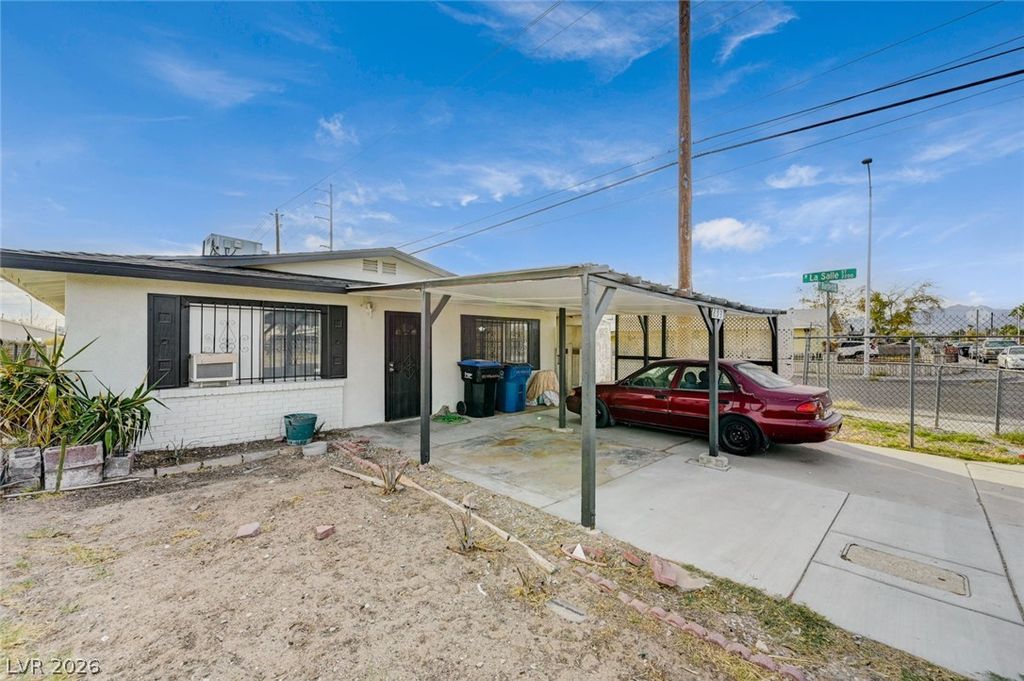 893 West Bartlett Avenue, Las Vegas, NV 89106