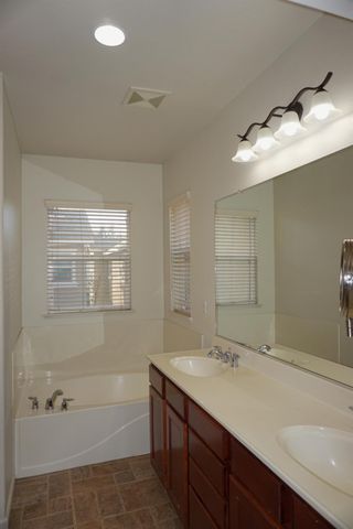 5224 Vesta Cir, Stockton, CA 95219