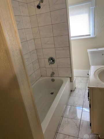 208 Heaton Avenue, Dayton, OH 45410