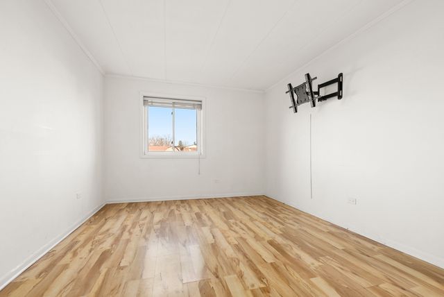 5003 W 135th Street 1, Crestwood, IL 60418