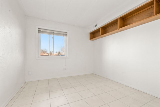 5003 W 135th Street 1, Crestwood, IL 60418