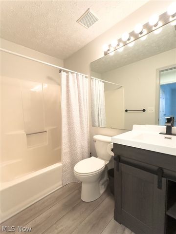 1448 Cedarwood Drive C1, Westlake, OH 44145