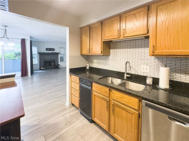 1448 Cedarwood Drive C1, Westlake, OH 44145