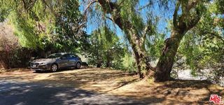 3643 Fredonia Drive, Los Angeles, CA 91307