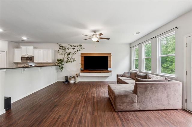 520 Edgemore Road, Canton, GA 30114