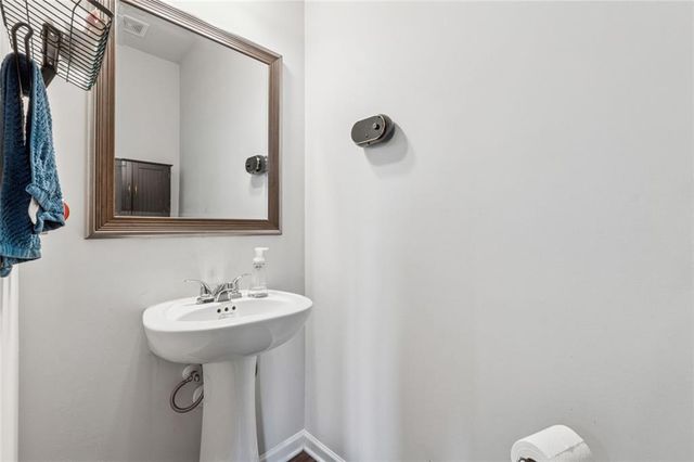 520 Edgemore Road, Canton, GA 30114