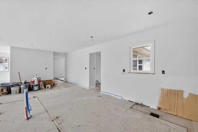 1220 N Leeview Circle, Olathe, KS 66061