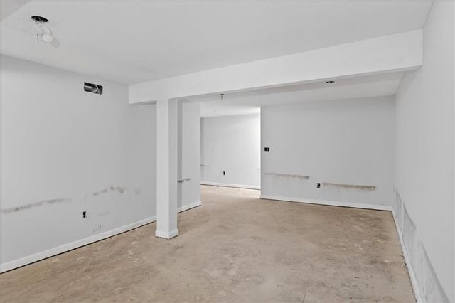 1220 N Leeview Circle, Olathe, KS 66061