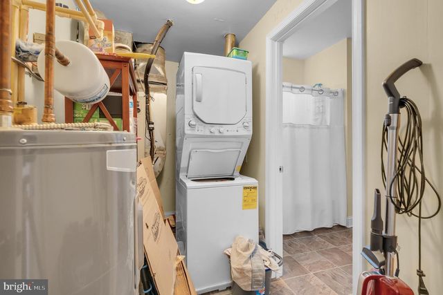 2210 N CHARLES ST, Baltimore, MD 21218