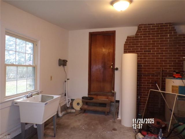 119 Dale CIR, Franklin, VA 23851
