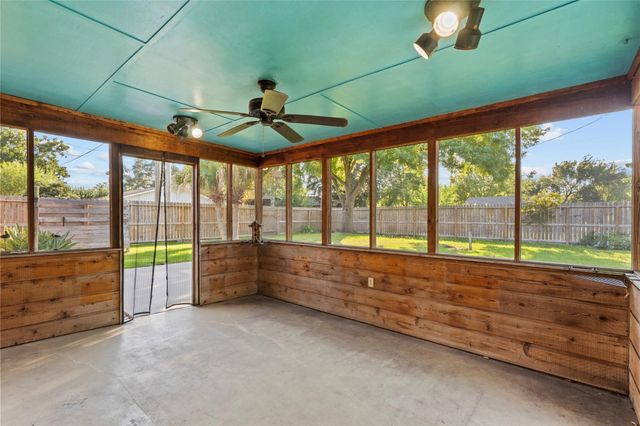 1513 21st Street N, Texas City, TX 77590