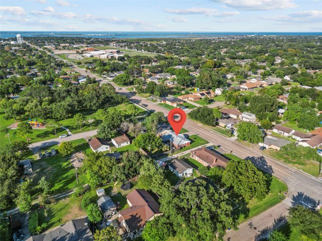 1513 21st Street N, Texas City, TX 77590