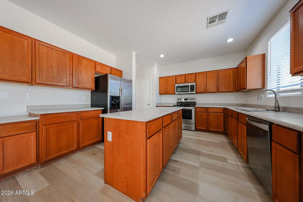18429 N STONEGATE Road, Maricopa, AZ 85138 — photo 4