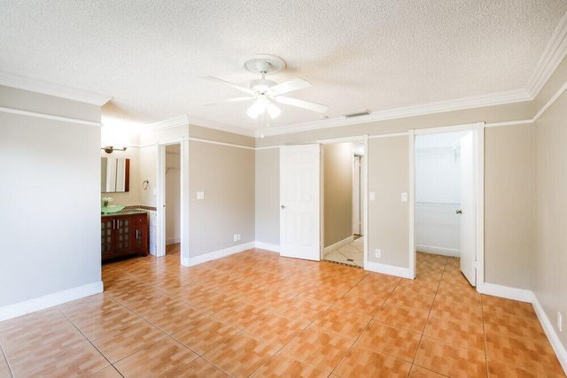 11235 NW 43rd Place, Coral Springs, FL 33065