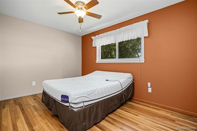 14743 Newburgh Road, Livonia, MI 48154